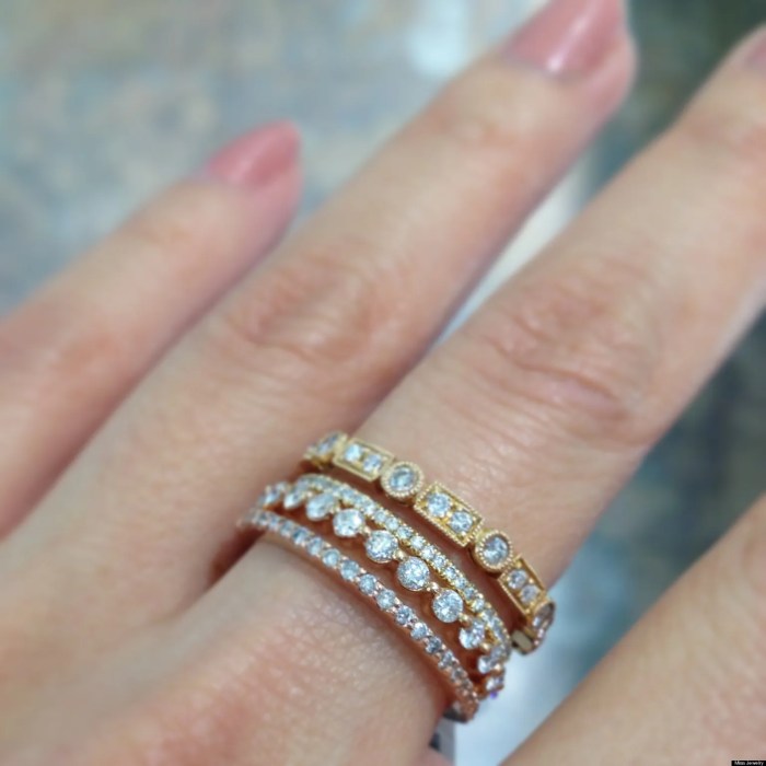 Wedding ring rings engagement bands stacked set gold stack mixed metal stackable mix williams diamond can venus vogue article кольца